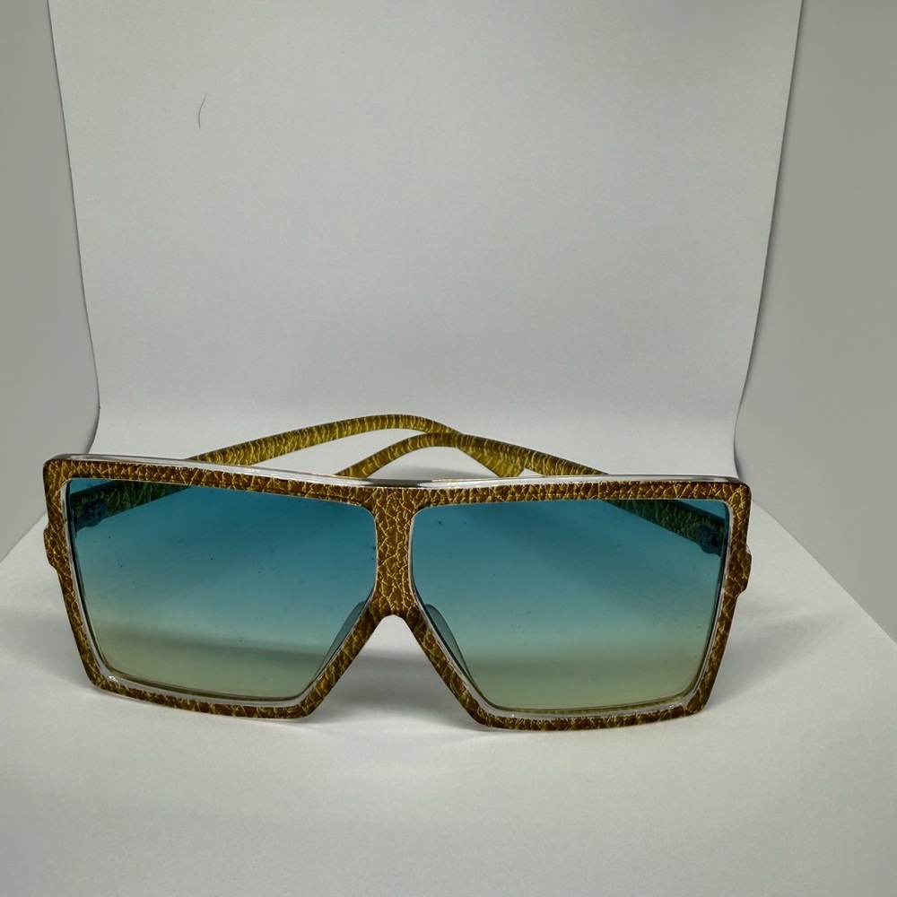 Stylish Blue Gradient Sunglasses